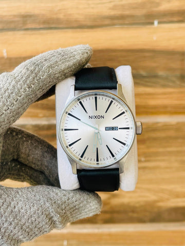 NIXON Sentry Men's Quartz white Dial Japan watch