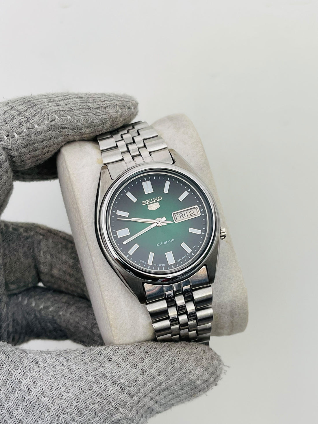 Seiko 5 Men's Green Dial Automatic Japan Watch