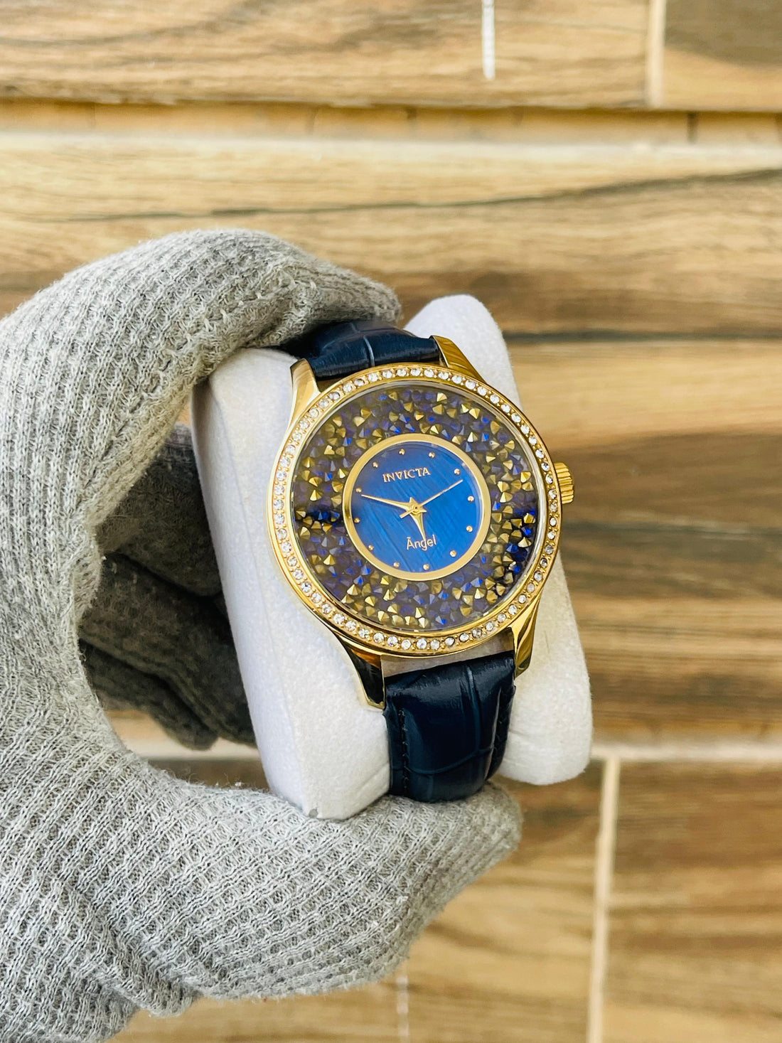 INVICTA Angel Oyster Ladies Quartz Japan Watch