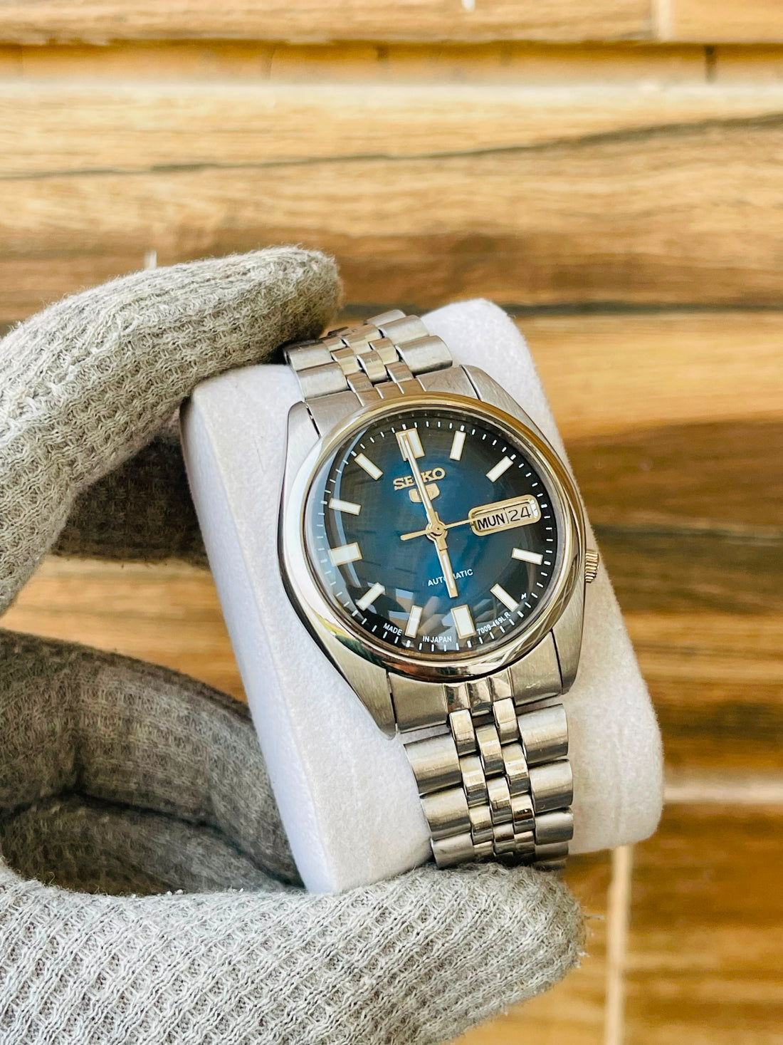 Seiko 5 Men's Blue Dome Glass Dial Automatic Japan Watch