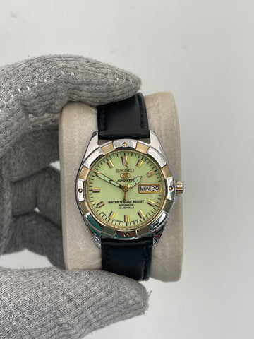 Rare SEIKO 5 Sports Men's Automatic Japan watch