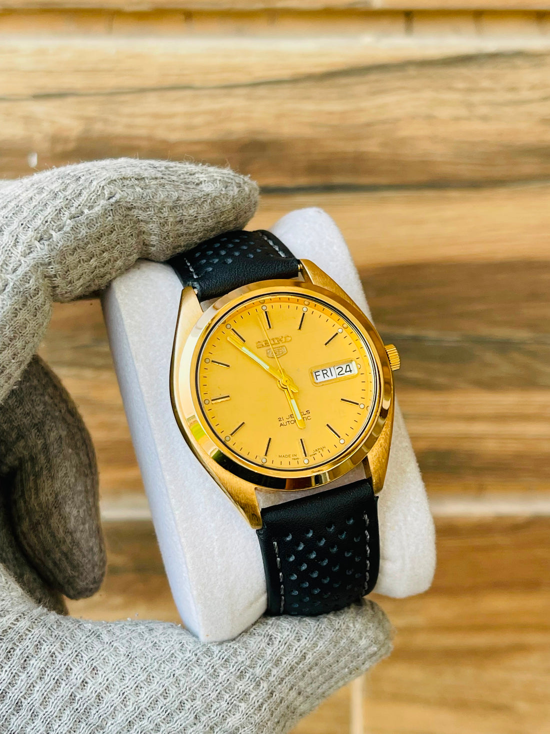 Seiko 5 Men's Automatic Golden Dial Japan watch 7S26