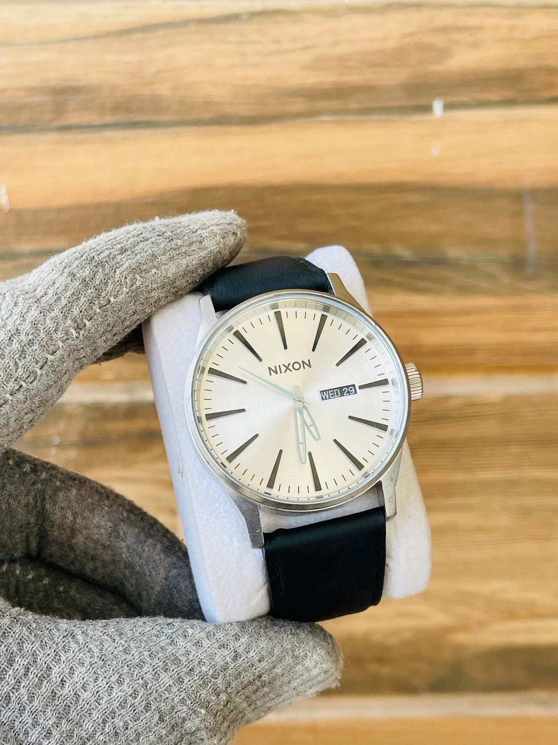 NIXON Sentry Men's Quartz white Dial Japan watch