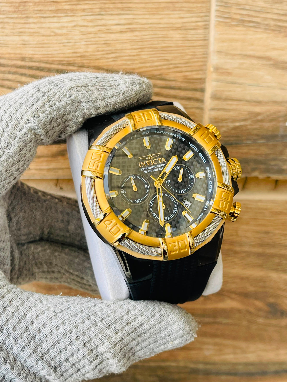 INVICTA Bolt Men's Quartz Black Chronograph Japan watch 25687
