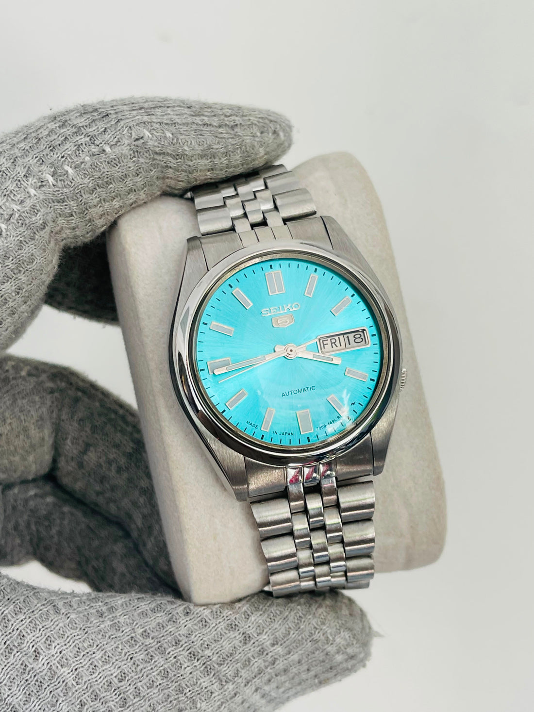 Seiko 5 Men's Tiffany Dial Automatic Japan Watch